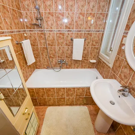 アパート Verdi ザダル